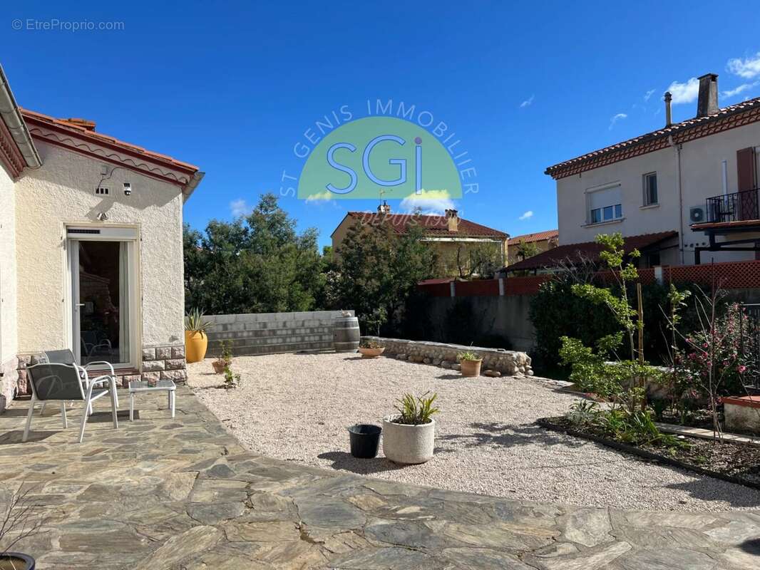 Maison à SAINT-GENIS-DES-FONTAINES