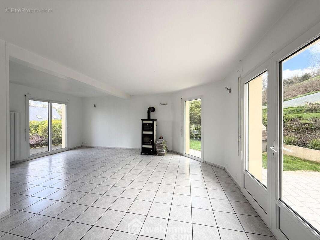 Maison 102 m² à Tredrez-Locquemeau  - photo 6