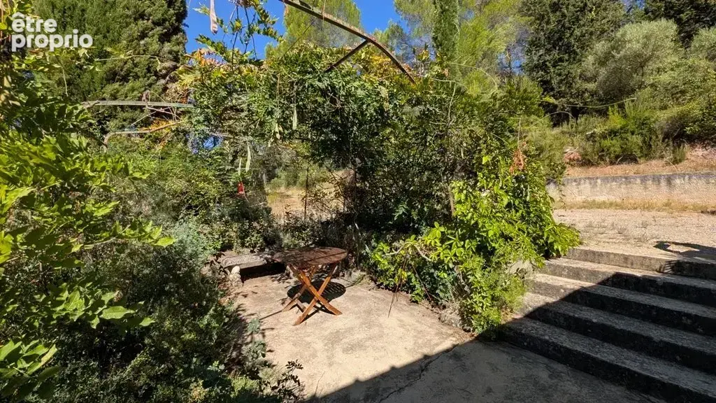 LE VAL villa à rénover sur 19.430m² de terrain - photo 19