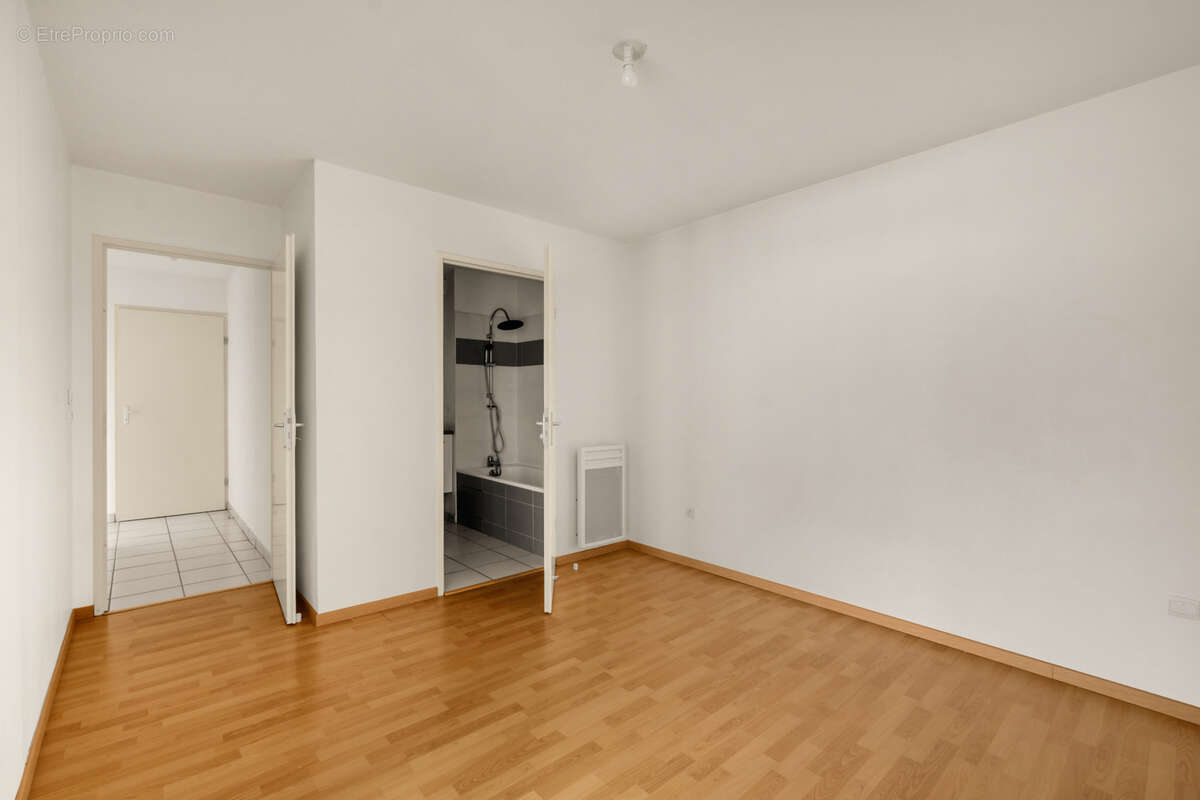 Magnifique appartement T2 de 47 m2 situé au 2ᵉ étage, dans le secteur recherché de Saint-Martin-du-Touch. - photo 10