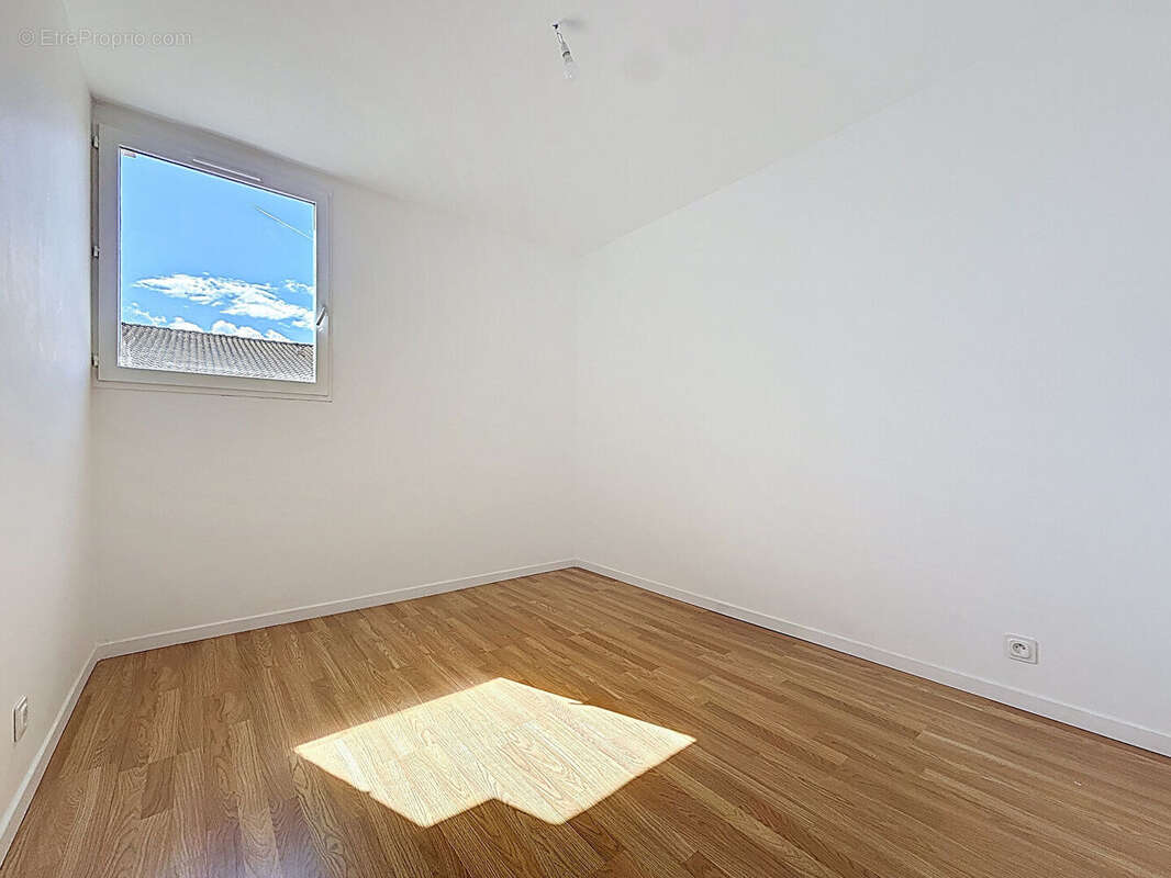 Appartement à VALBONNE