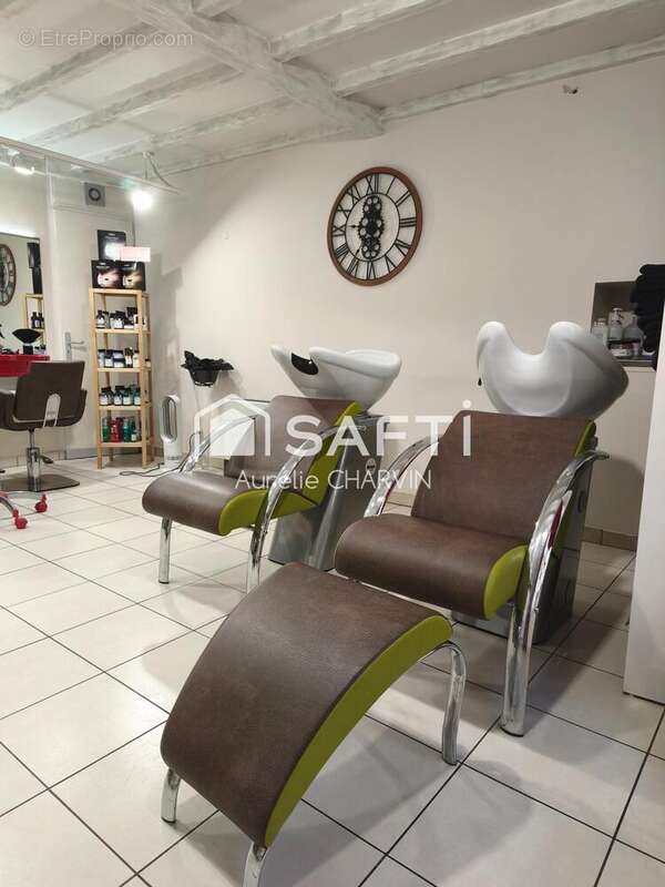 Commerce 61 m² à Lons-Le-Saunier  - photo 4
