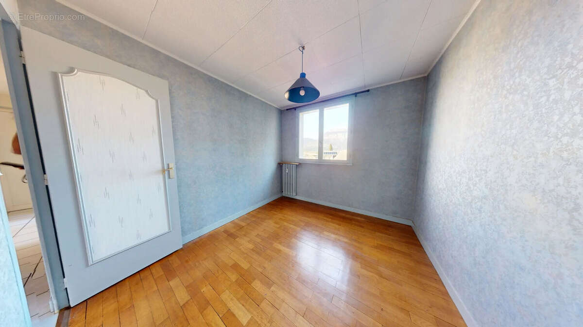 Appartement à GIERES