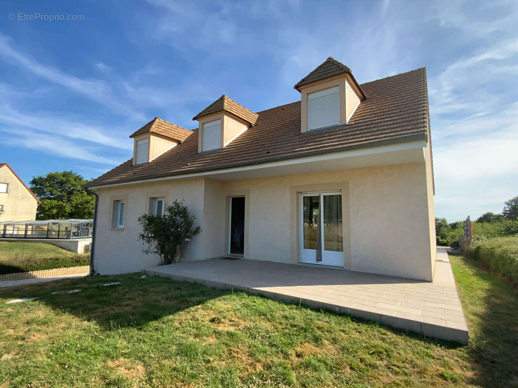 Pavillon F7 -5 chambres - piscine - photo 8