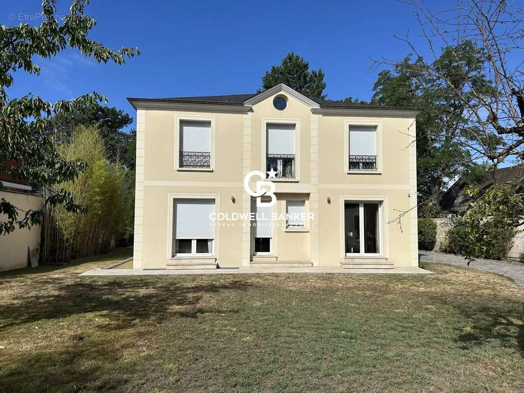 Maison à LE VESINET