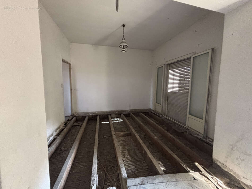 Maison à CHATEAURENARD