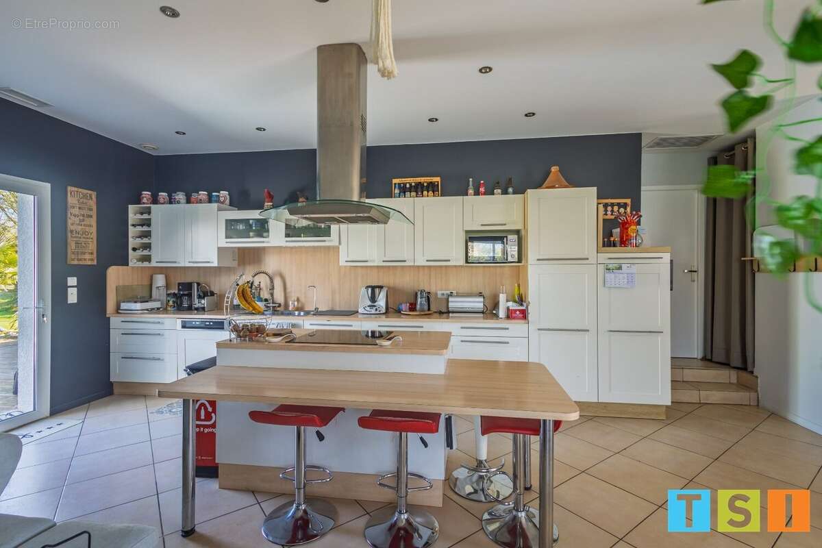 Maison à MARTRES-TOLOSANE