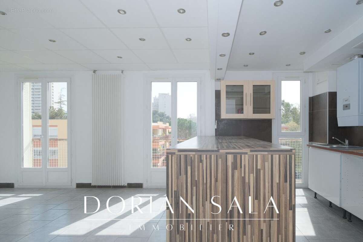 Appartement 61 m² à Marseille-9e  - photo 4