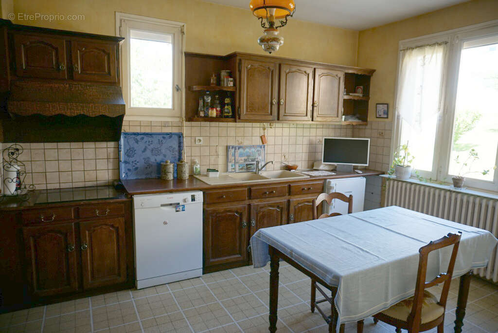 Maison à PARAY-LE-MONIAL
