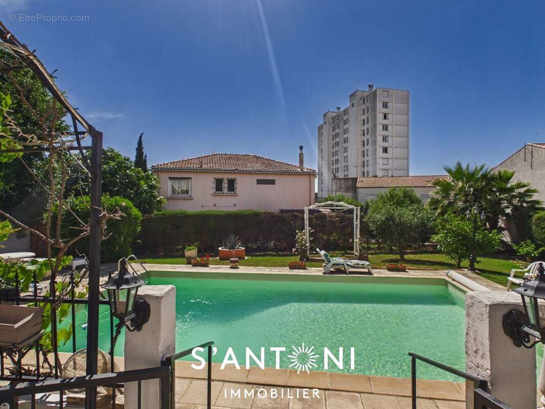 BEZIERS - Maison familiale 186 m² avec piscine et grand terrain de 860 m² - photo 22