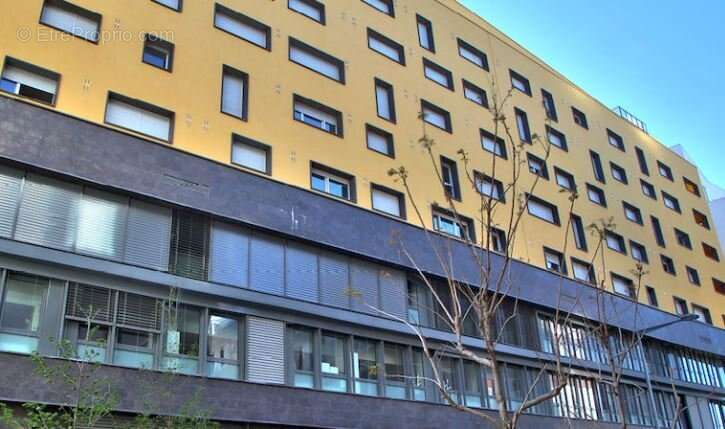 INVESTISSEMENT LOCATIF  MARSEILLE - Résidence Nexity Studéa Euroméditerranée 2 - 5.95%  de rentabilité. - photo 11