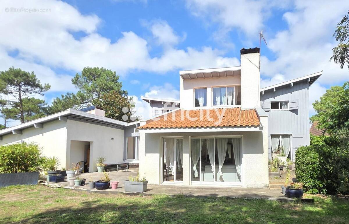 Maison à BISCARROSSE