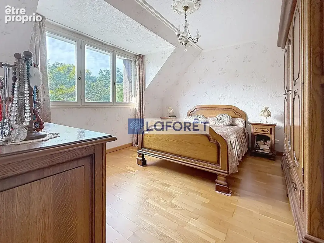 Maison 6 pièces 140 m² à vendre à Maurepas (78310) - photo 9