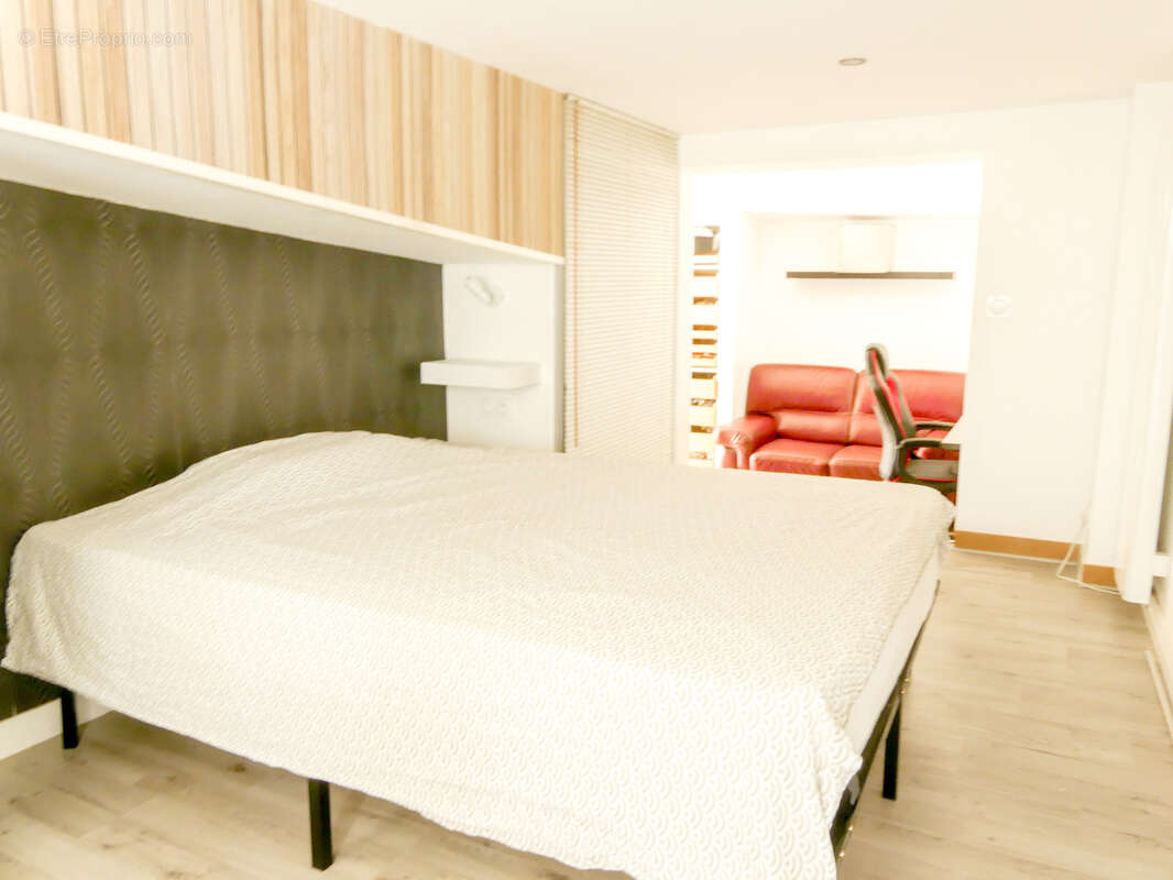 Maison de bourg rénovée avec atelier de 65 m2   Le Louroux-Béconnais - photo 18