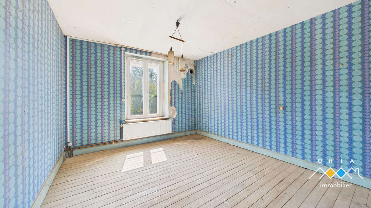 Maison à BEZANGE-LA-GRANDE