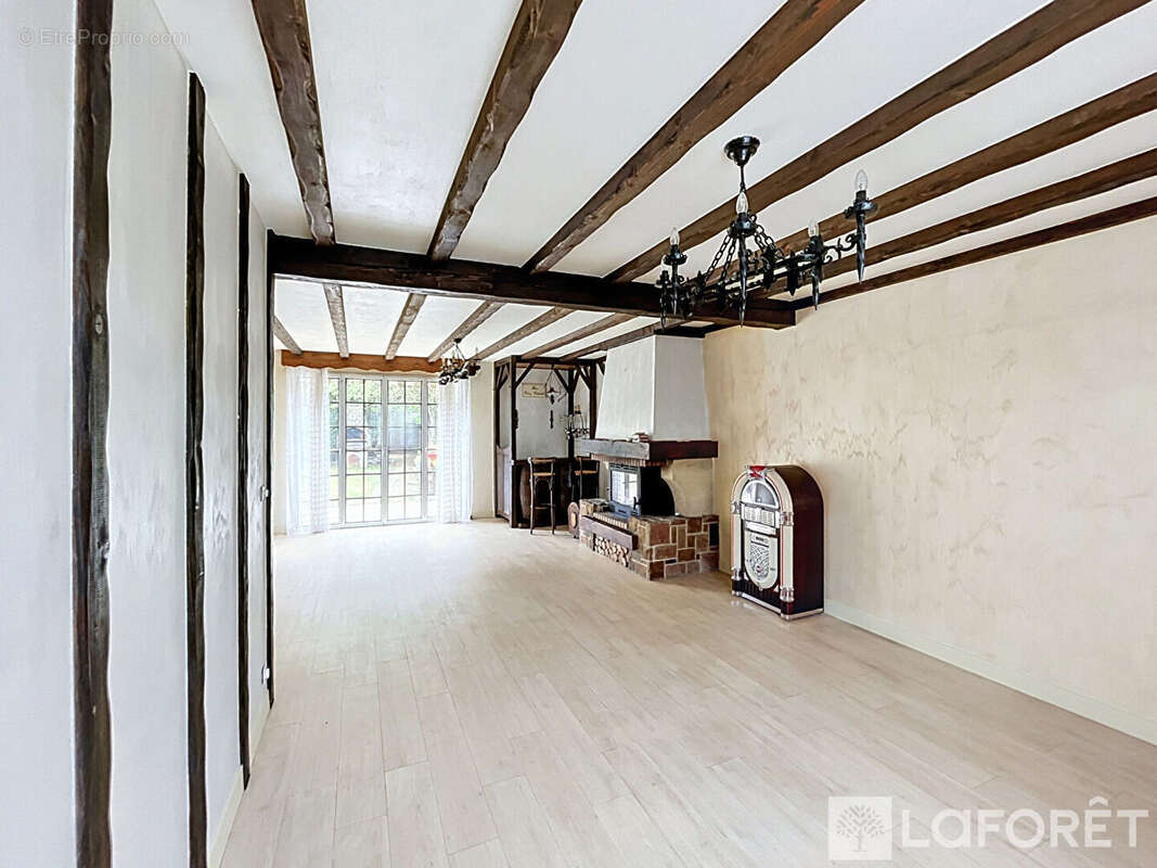 Maison à MONTGERON