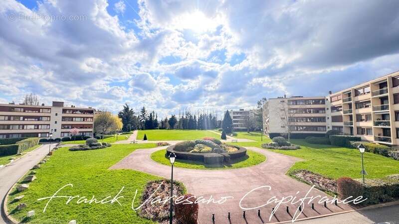 Appartement à NOISY-LE-ROI