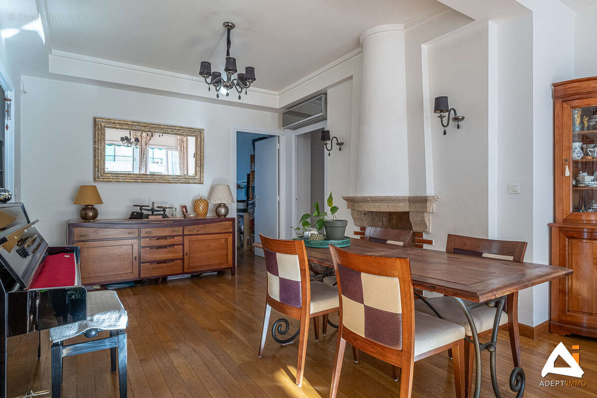 Appartement à MARSEILLE-6E