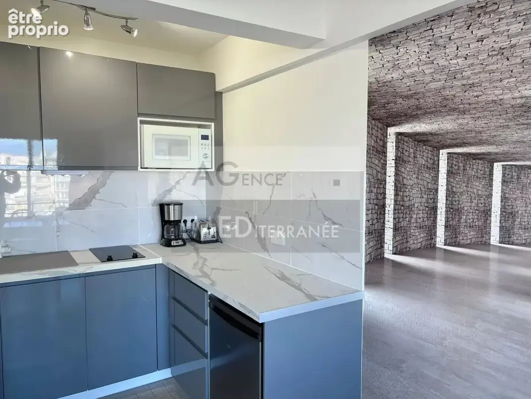 STUDIO en étage élevé - photo 5