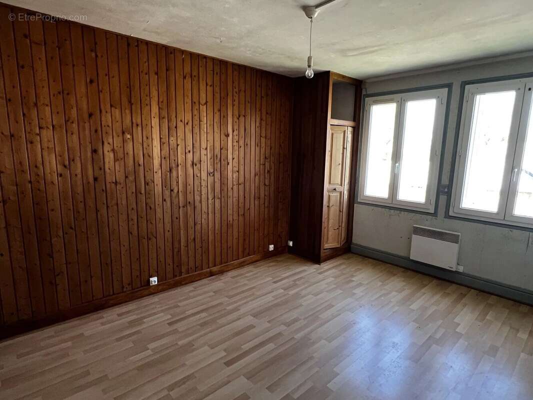 Commerce à MORTEMART