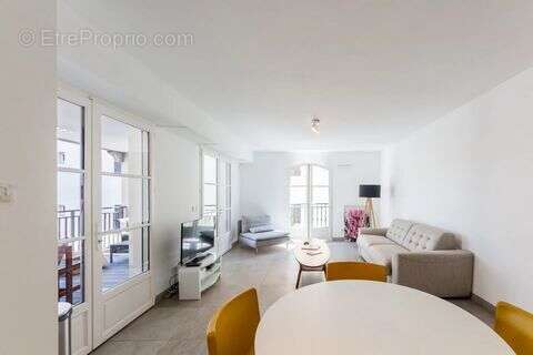 Appartement à SAINT-TROPEZ