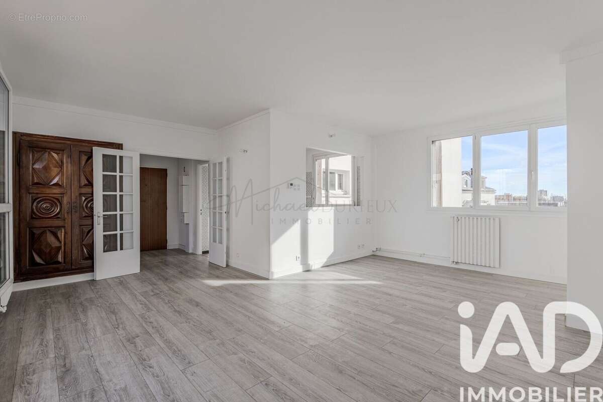 Photo 3 - Appartement à LES LILAS