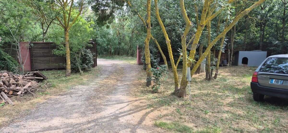 Terrain à NARBONNE