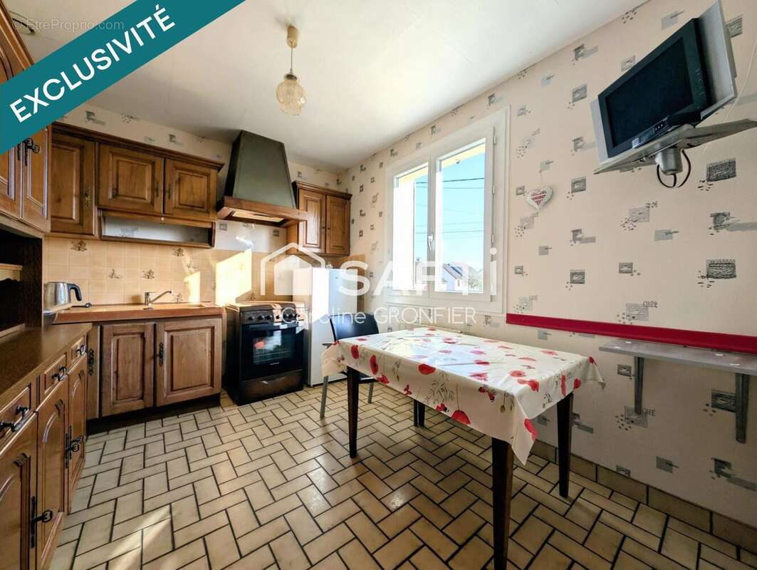 Photo 3 - Maison à PALINGES