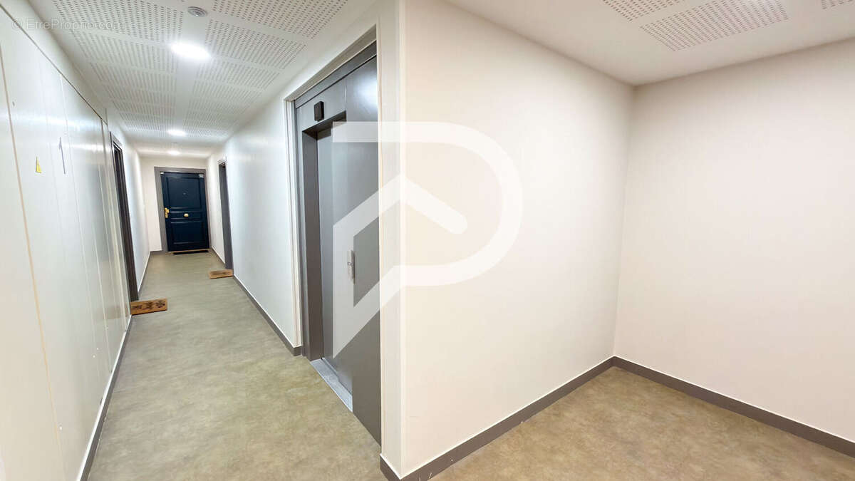 A vendre 2 pieces 47 m² tremblay en france - photo 8