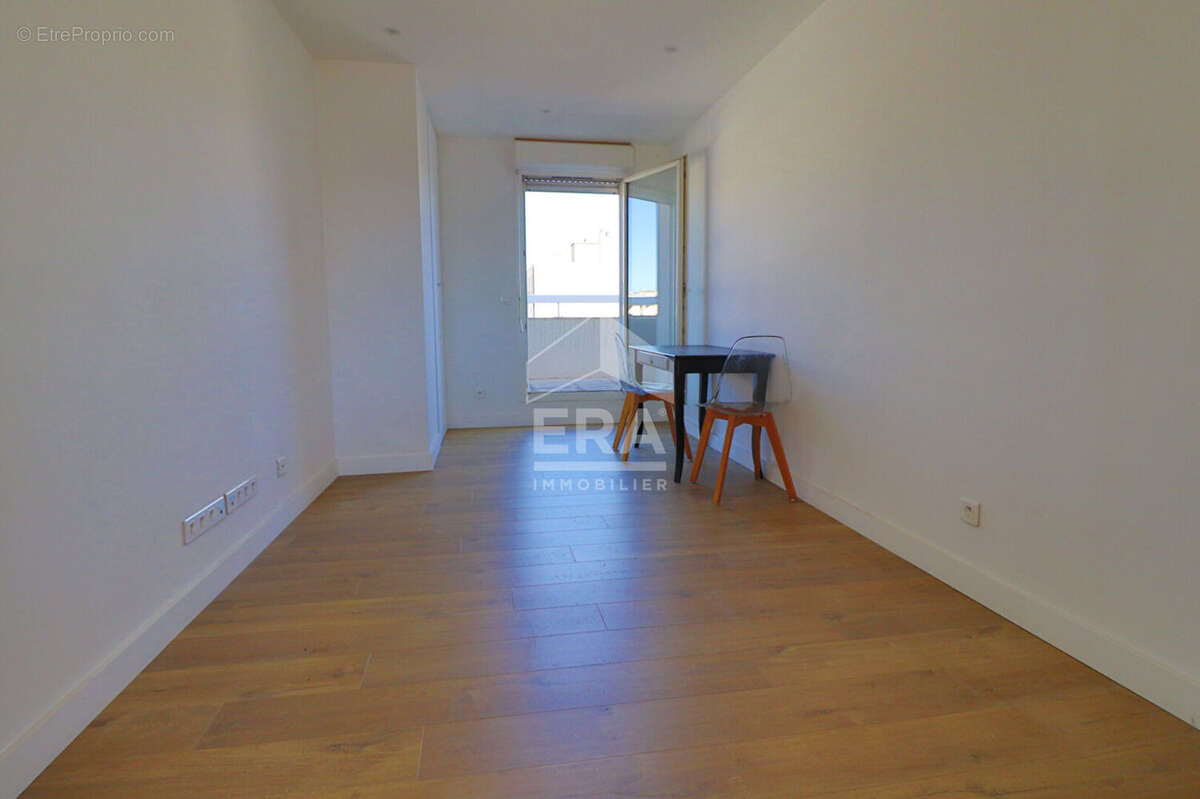 Appartement à MARSEILLE-10E