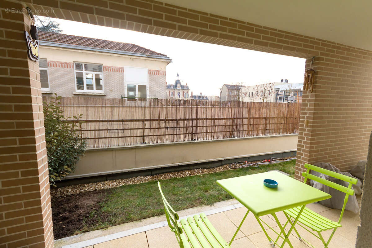 Appartement à PERSAN