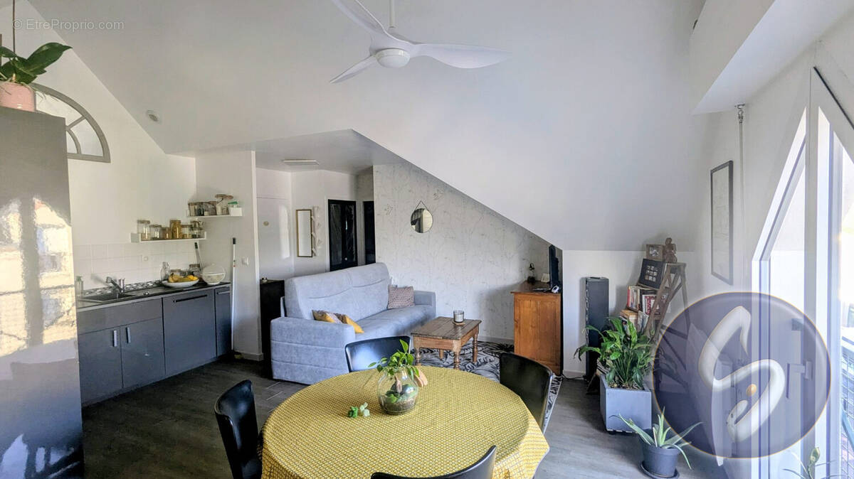 Appartement à SAINTE-LUCE-SUR-LOIRE