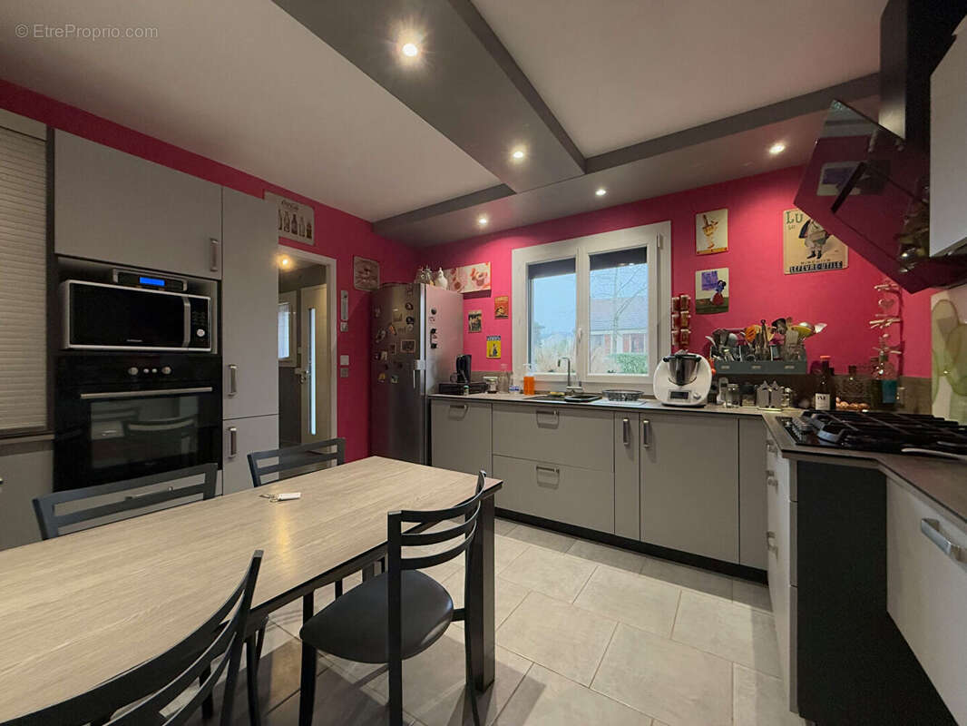 Maison à SAINT-DOULCHARD