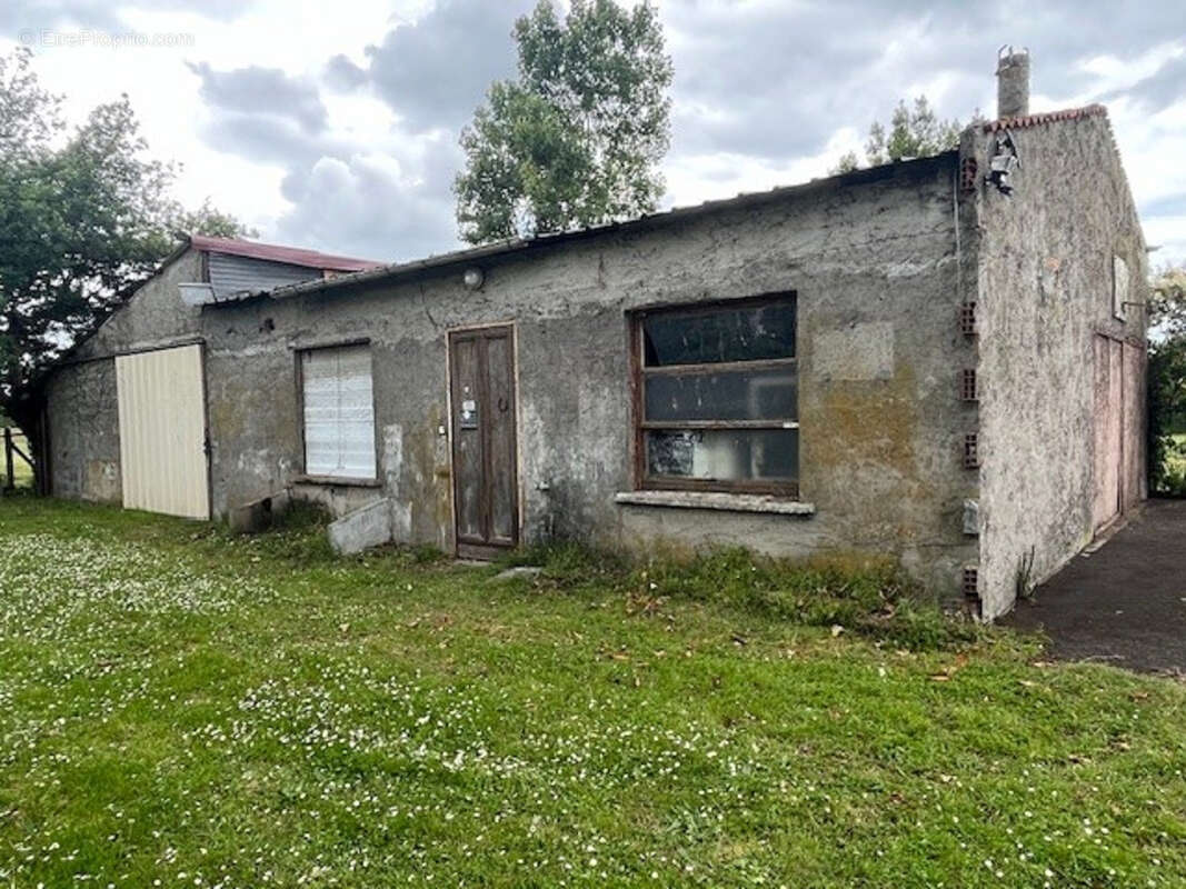 Maison à AMBARES-ET-LAGRAVE