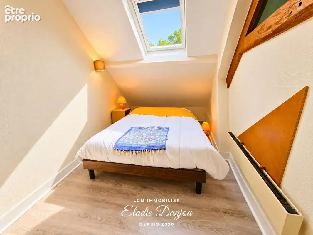 Longère de caractère – 150 m² – 4 chambres + bureau – Jardin arboré et clos de 1 300 m² – Proche Châteaudun - photo 8