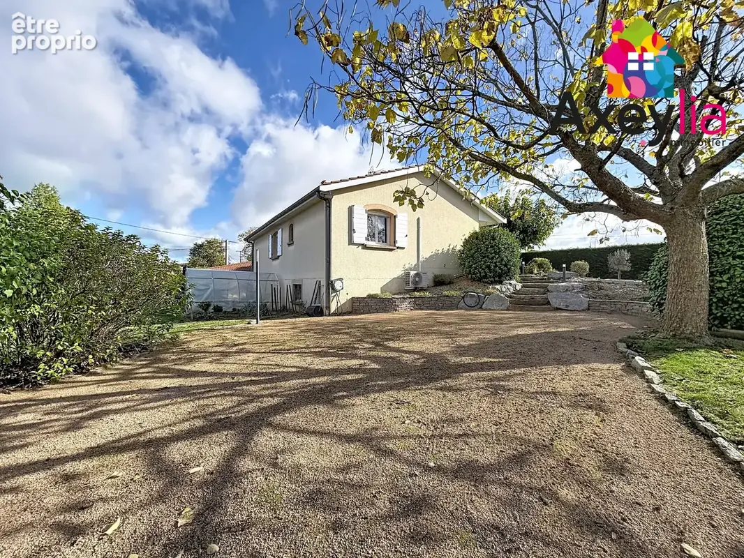 A vendre - virigneux - maison familiale de plain-pied avec sous-sol aménagé, grand terrain arboré et piscine h - photo 8