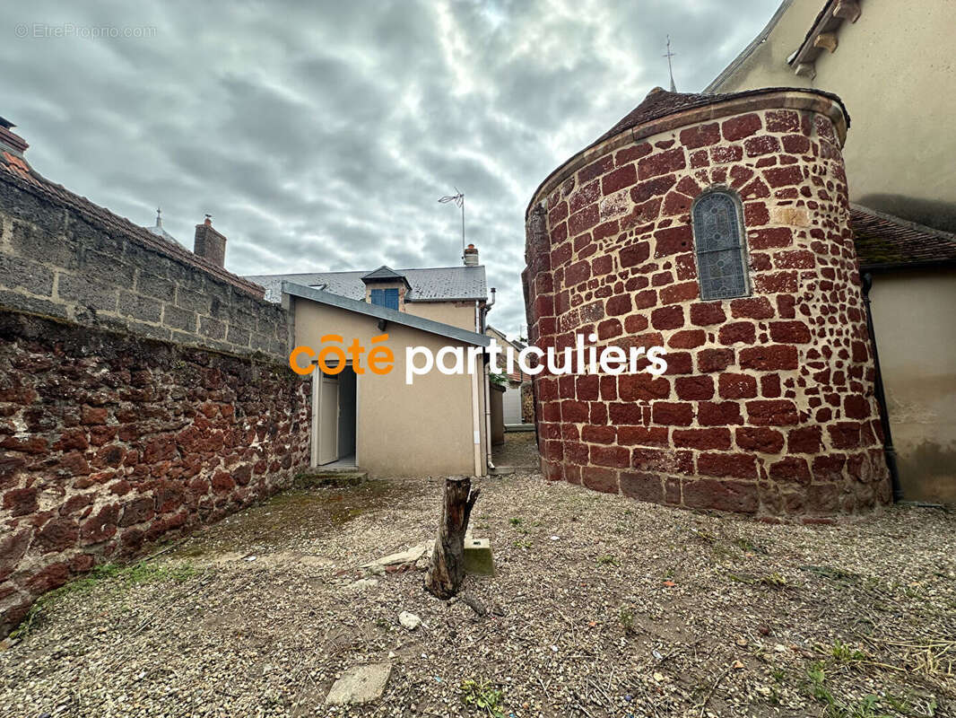 Maison à SAINT-VITTE