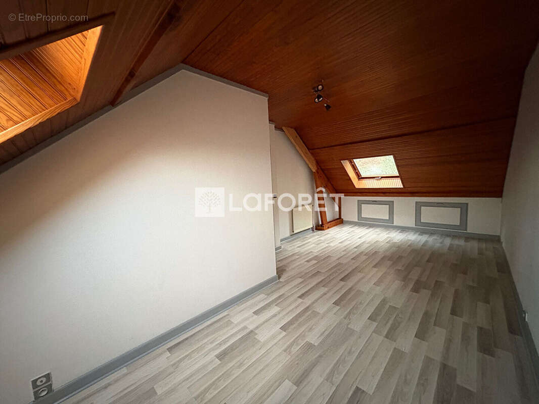 Maison à MEZY-SUR-SEINE