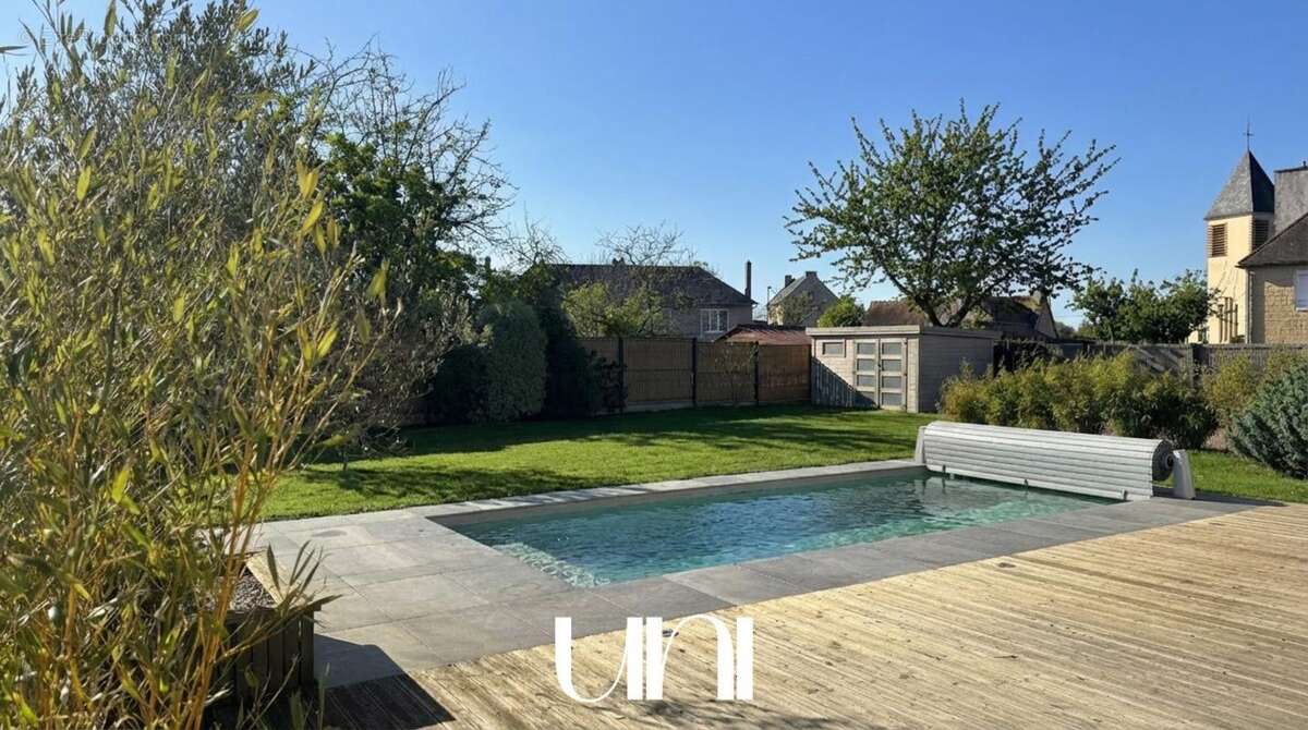 Maison à BRETTEVILLE-L'ORGUEILLEUSE