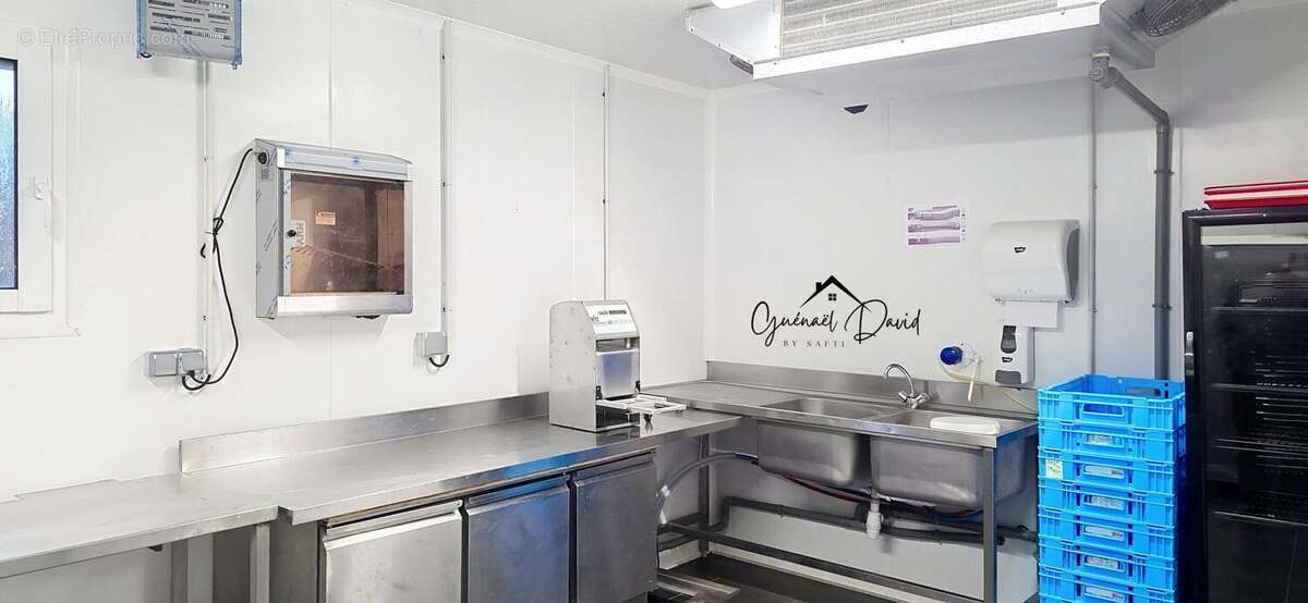 Photo 6 - Commerce à PLOUGOULM