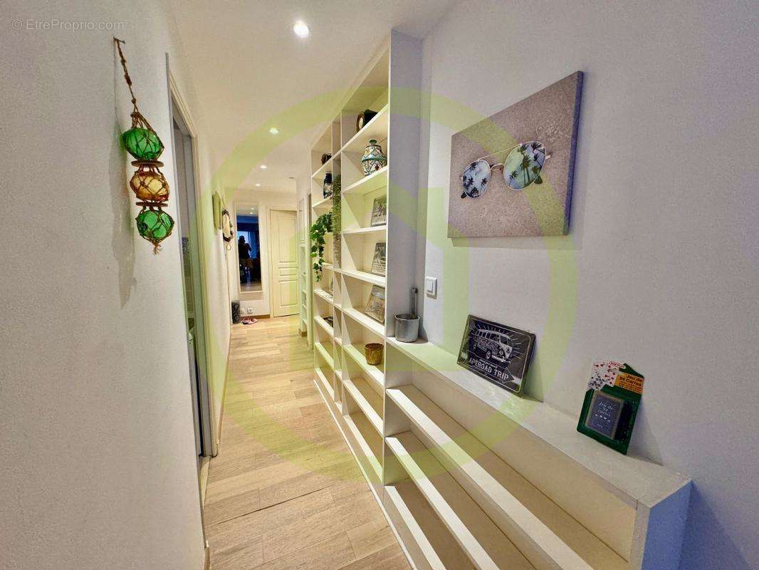 Appartement à SANARY-SUR-MER