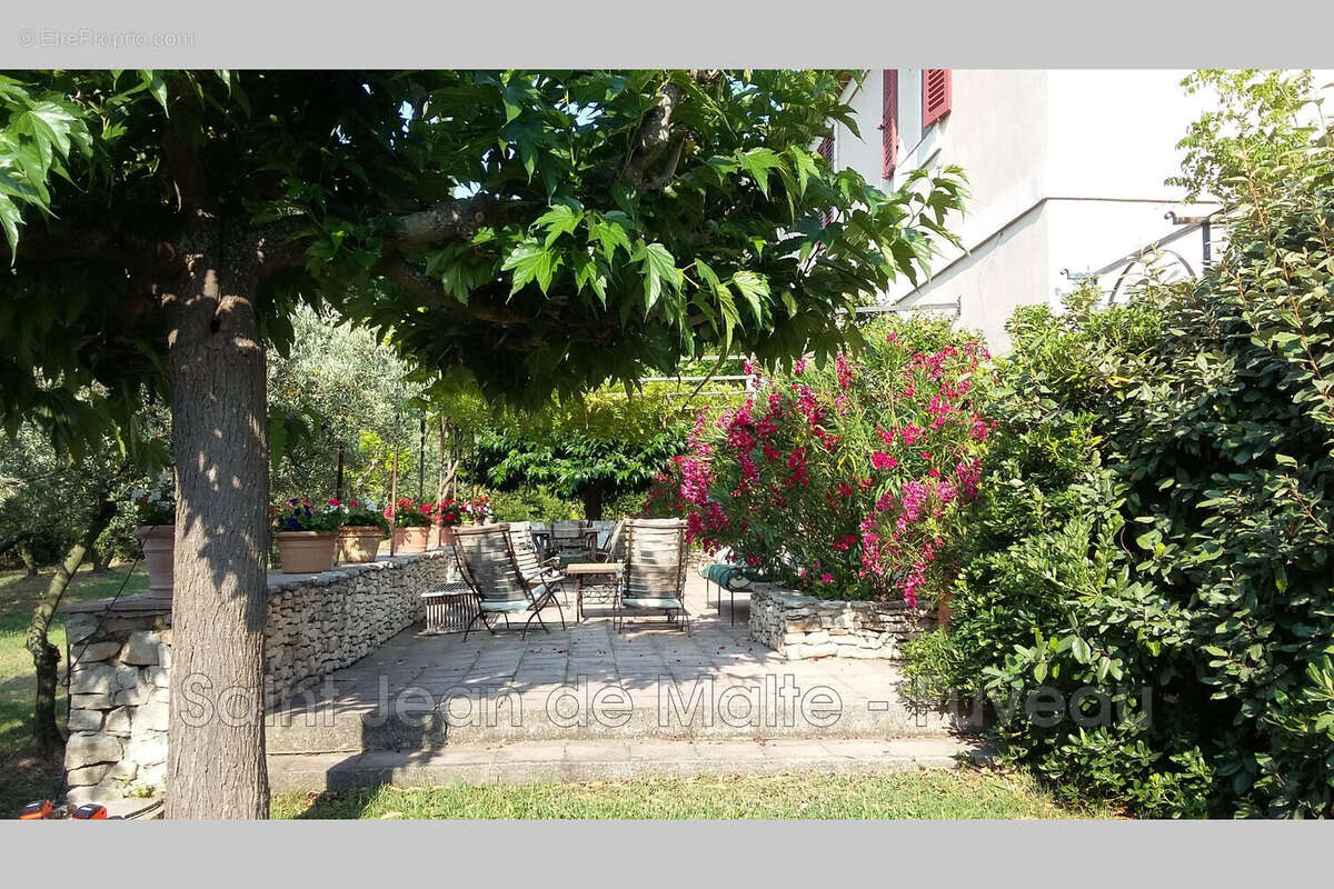 Maison 225 m² à Fuveau  - photo 5