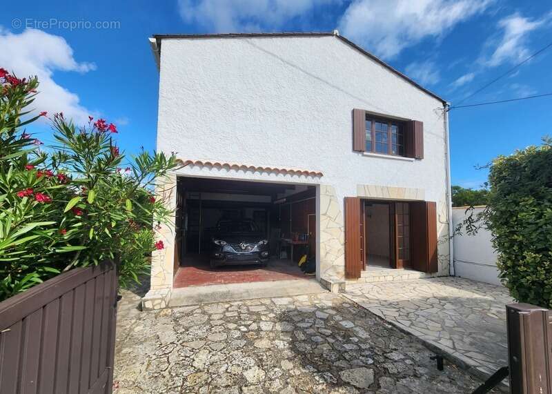 Maison familiale 120m² à Sauzelle – Entre forêt et plage, un cadre naturel d’exception ILE D'OLERON (17) - photo 2