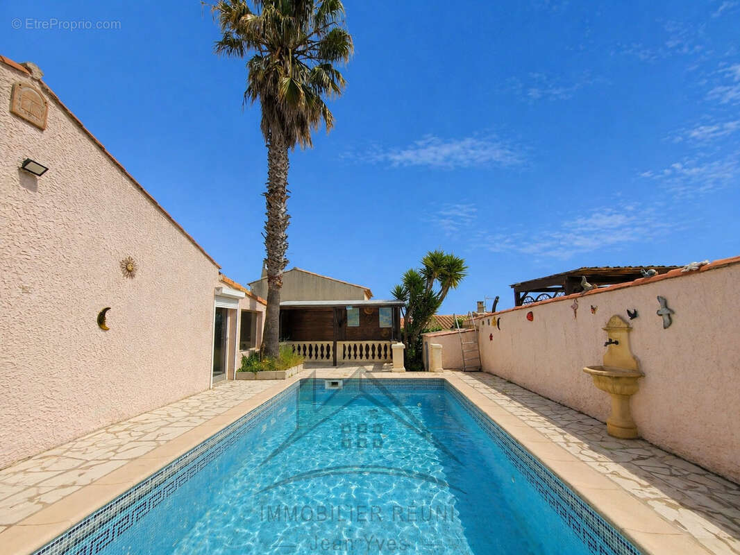 Maison à CHATEAUNEUF-LES-MARTIGUES