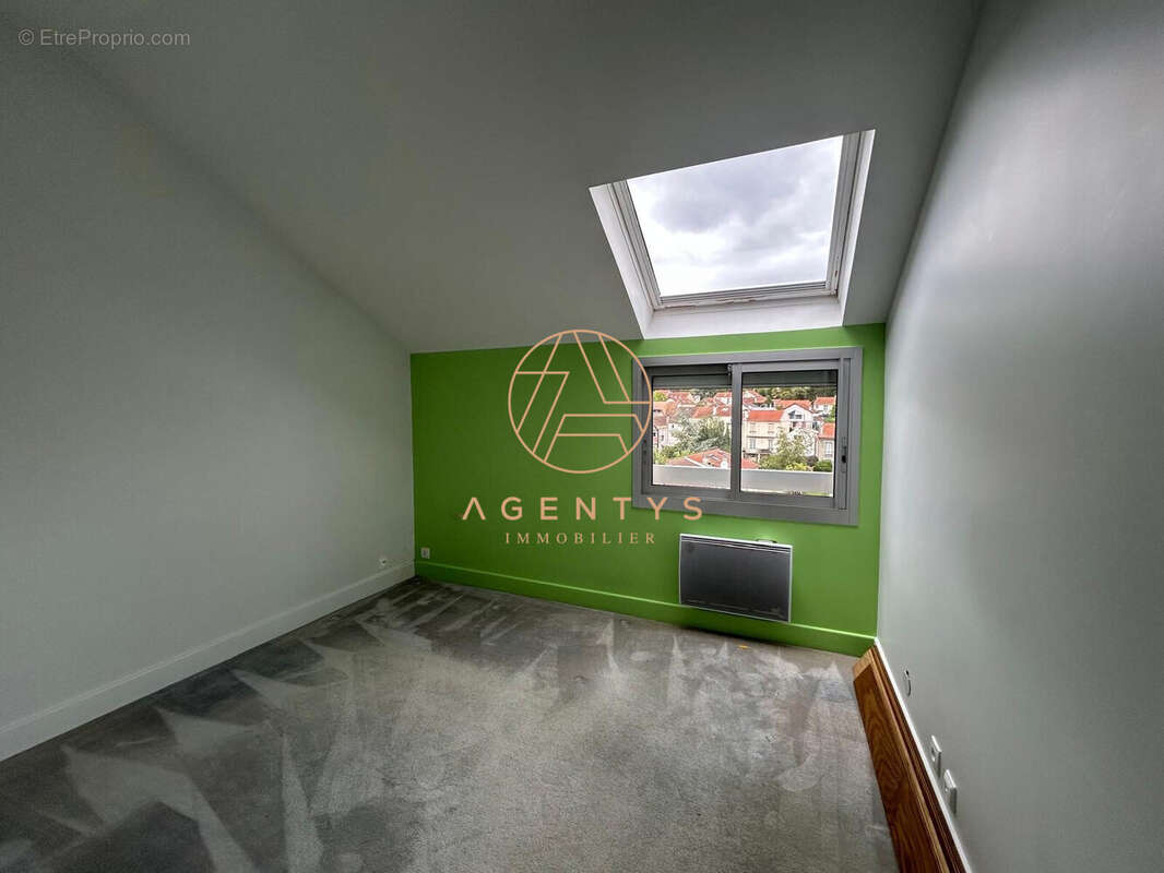 Appartement 130 m² à Nogent-Sur-Marne  - photo 9