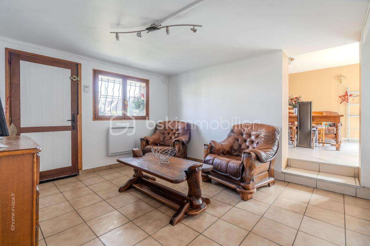 Maison à PONTAULT-COMBAULT