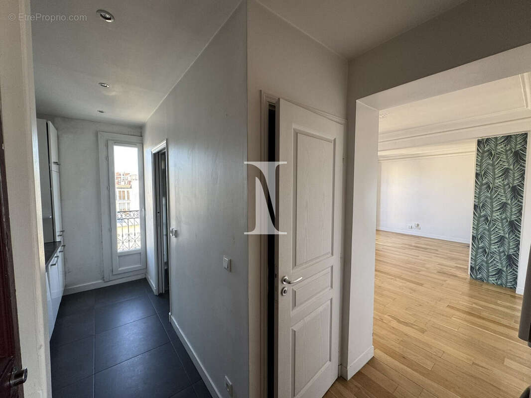 Appartement à LEVALLOIS-PERRET