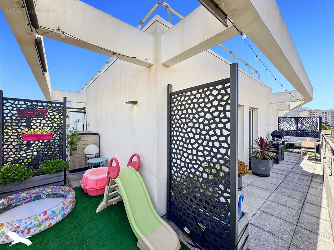 Appartement  Marseille T4 de 84 m² avec terrasse de 35 m² - Dernier étage - photo 17