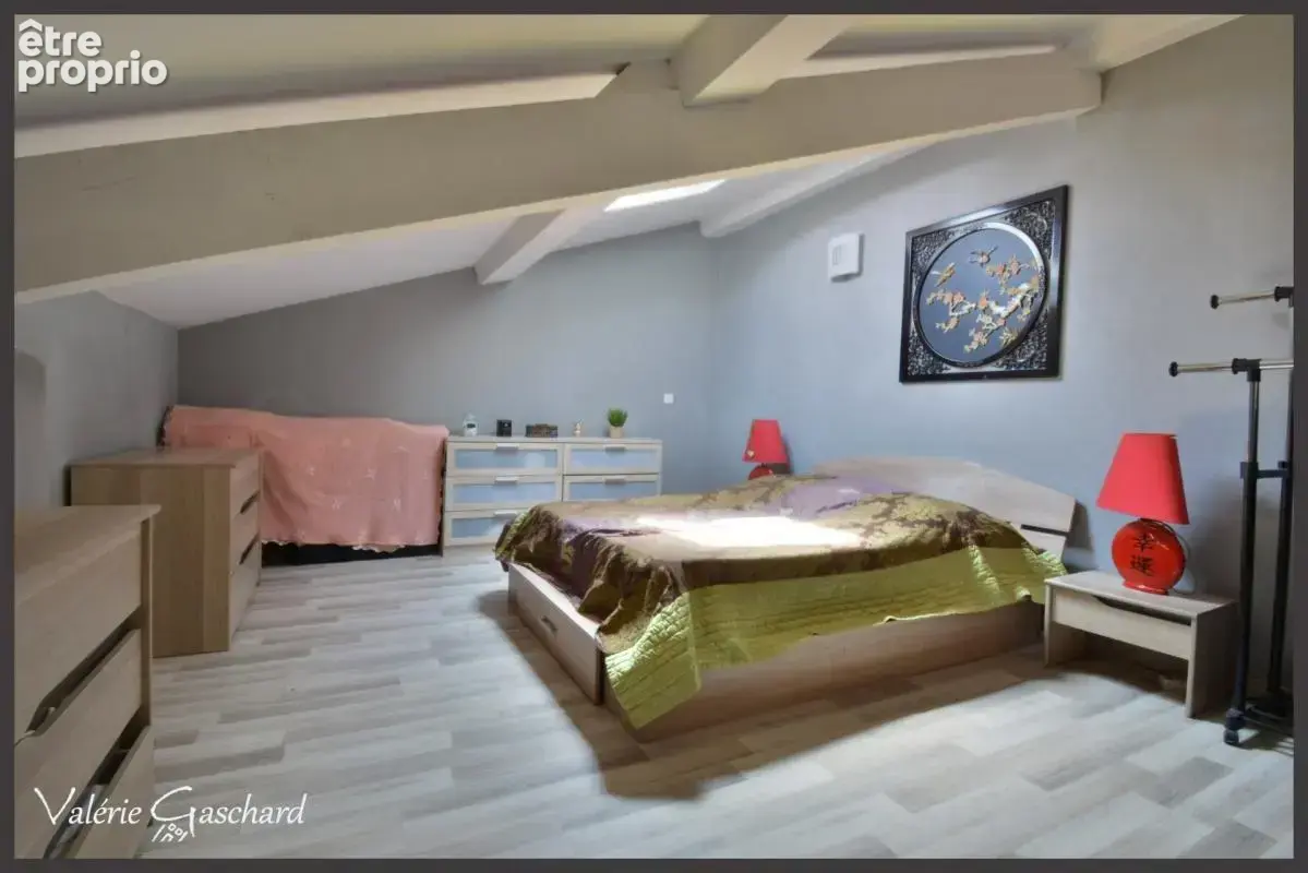 Maison en pierre de caractère (235 m²) – Dépendances, Jardin & Piscine à  SAINT ANTOINE DE BREUILH (24) - photo 10