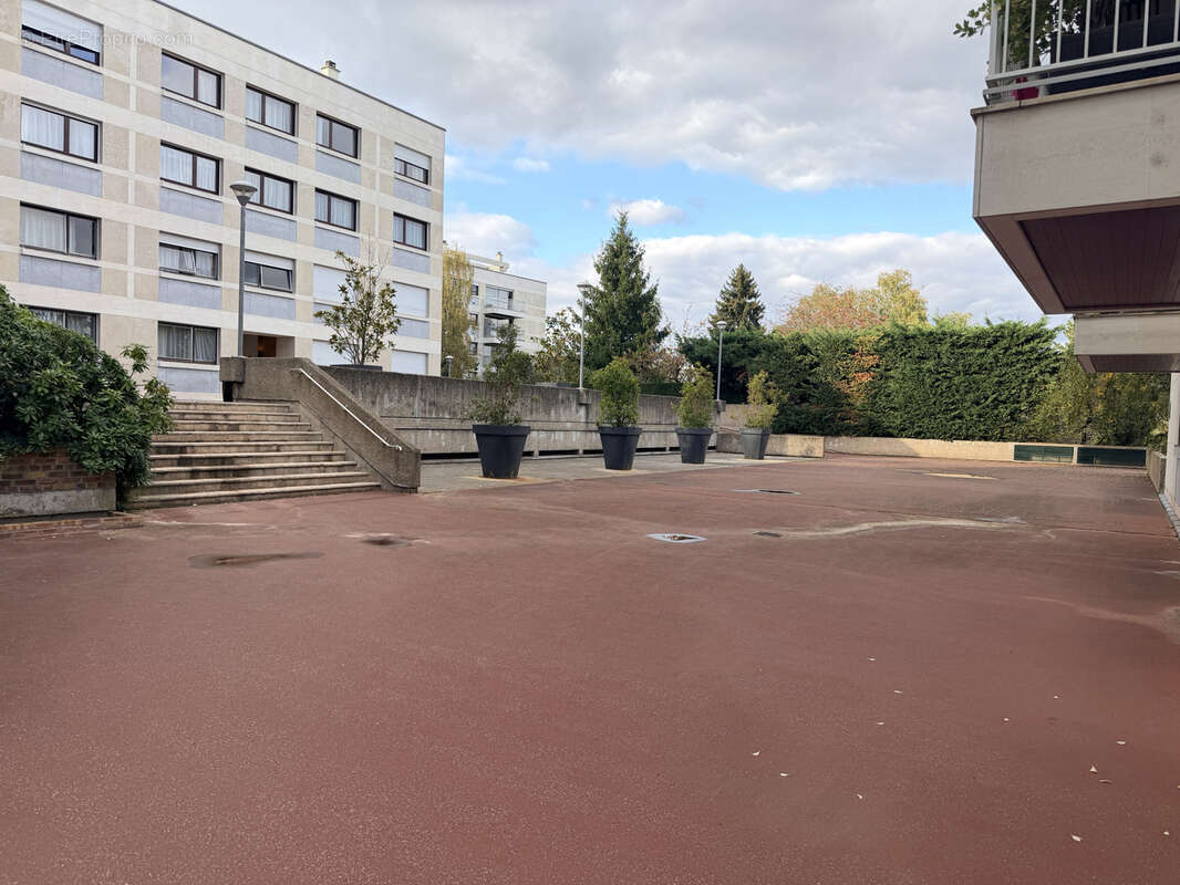 Appartement à GARCHES